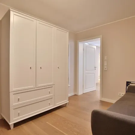 Residenz Am Kurpark 2 *